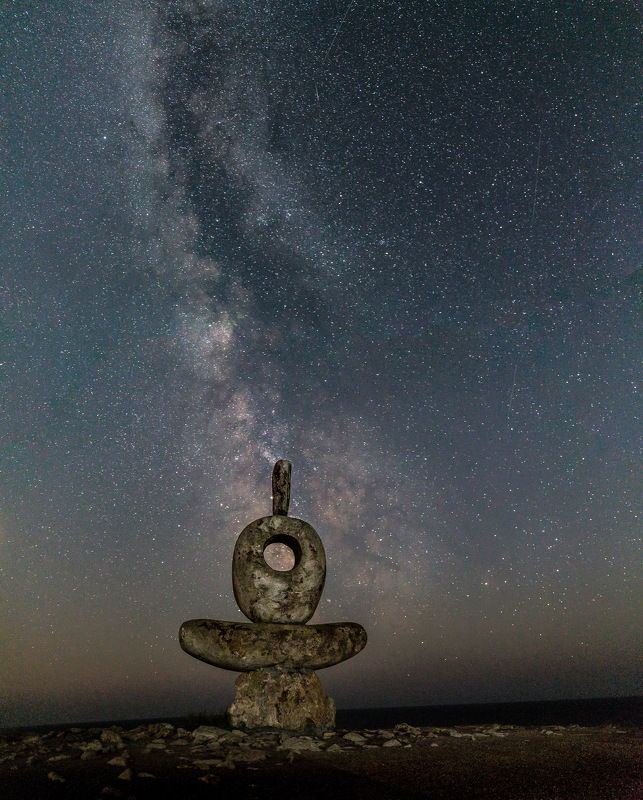 крым, crimea, звезды, ночь, море, млечныйпуть, Скульптура мыслителя на мысе Тарханкут, Крым фото превью