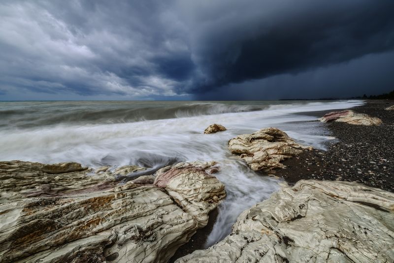 абхазия, белая скала, черное море, осень, шторм, * фото превью
