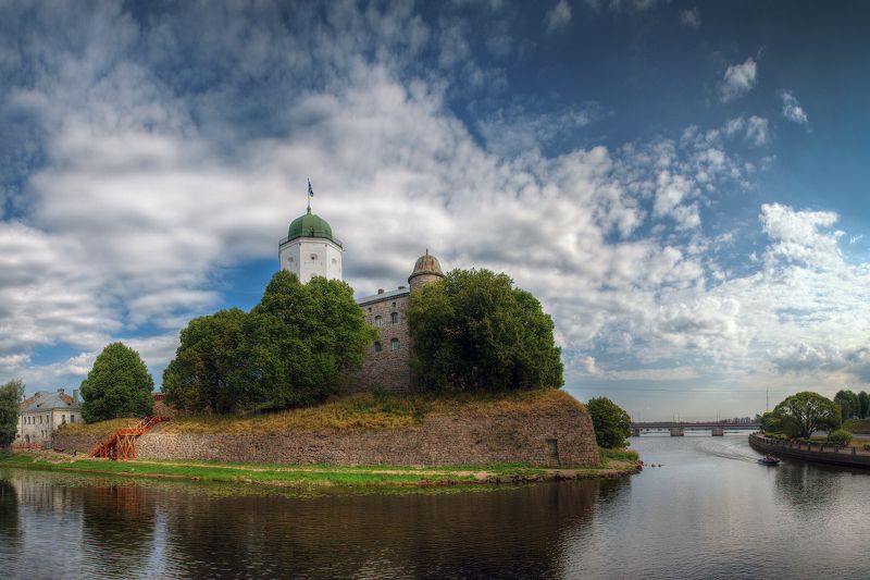 О Выборгском замке фото превью