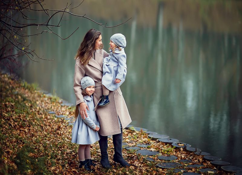 семья дети сестры осень ноябрь *** фото превью