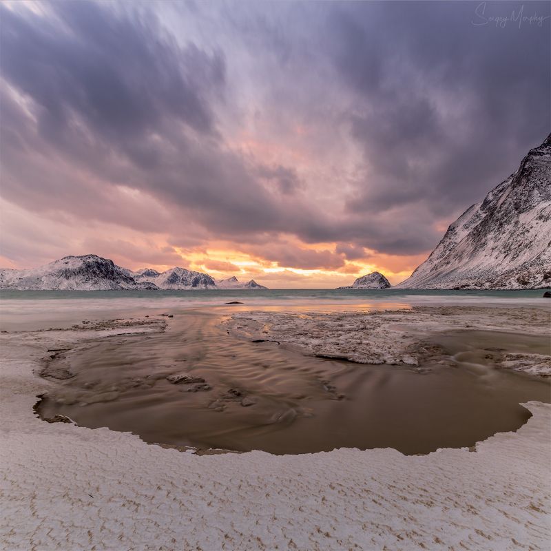 haukland beach lofotens Sunset on Haukland Beach. Lofotens. фото превью
