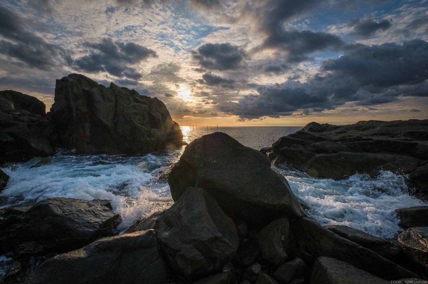 море,крым,утро,камни,саклы,пейзаж,рассвет,волны,пена,облака,берег,, Горшков Игорь