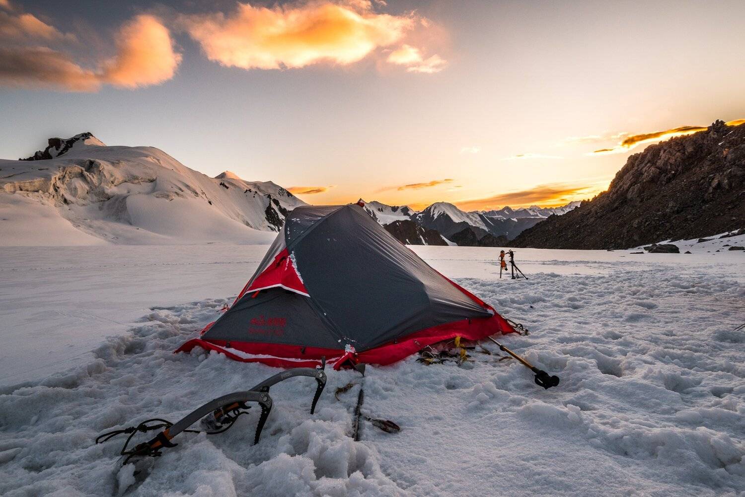 Куйлю, палатка, ледник, горы, Evgeniy Khilkevitch