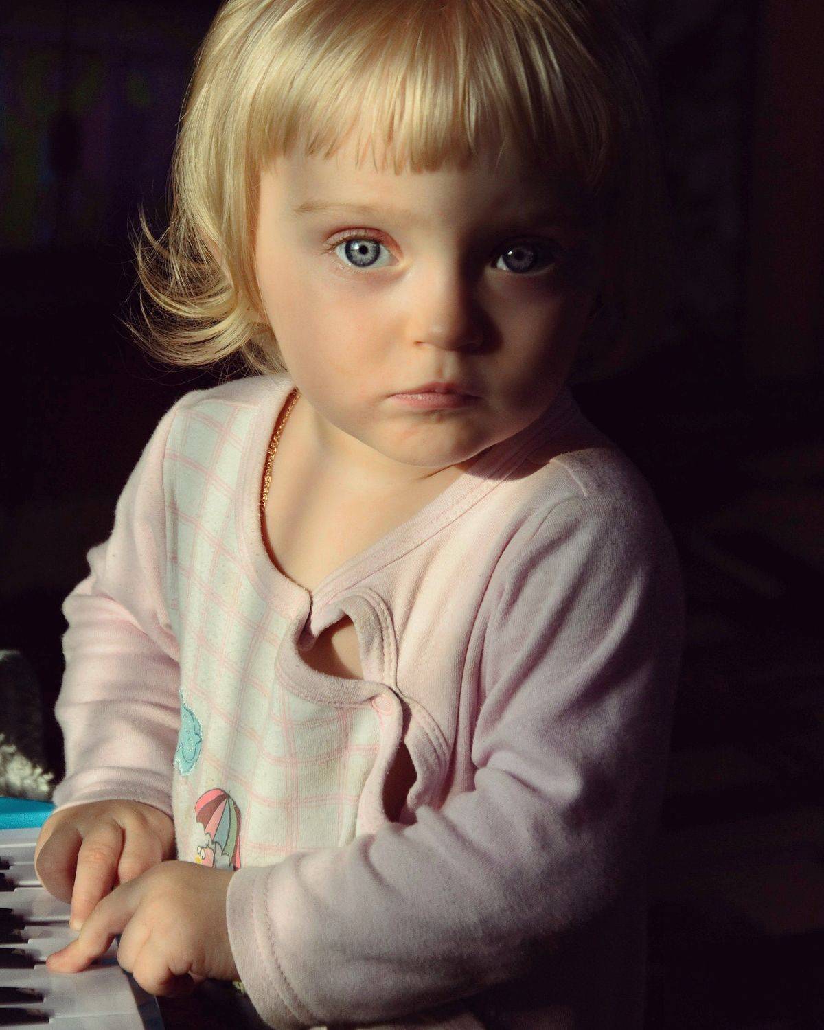Детство, семья, ребёнок, портрет, девочка, цвет, child, childhood, portrait, color, family, daylight, Сергей Гойшик