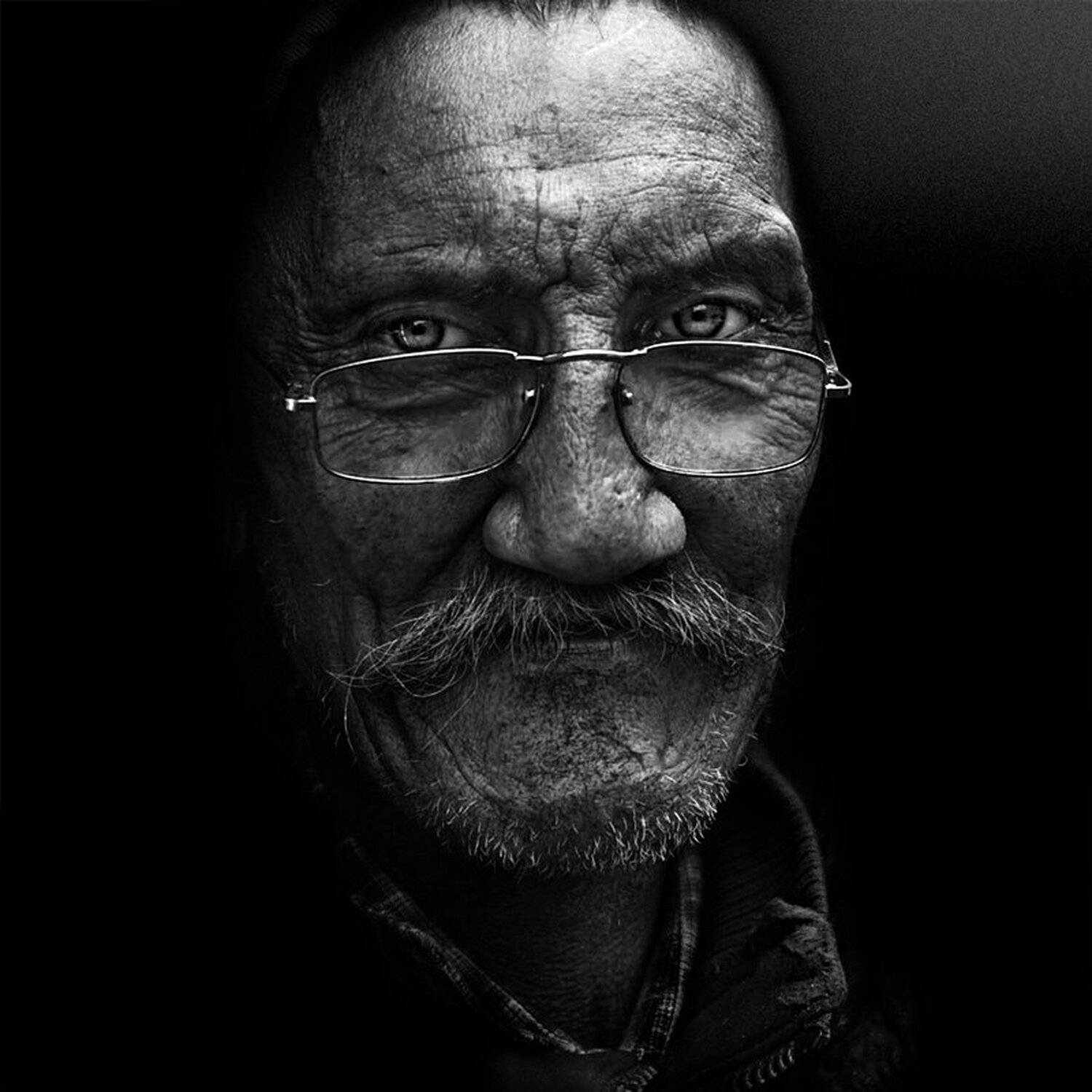в тонусе. Автор: Юрий Калинин черно-белое, улица, город, уличная фотография,юрец,портрет,калинин юрий, Юрий Калинин