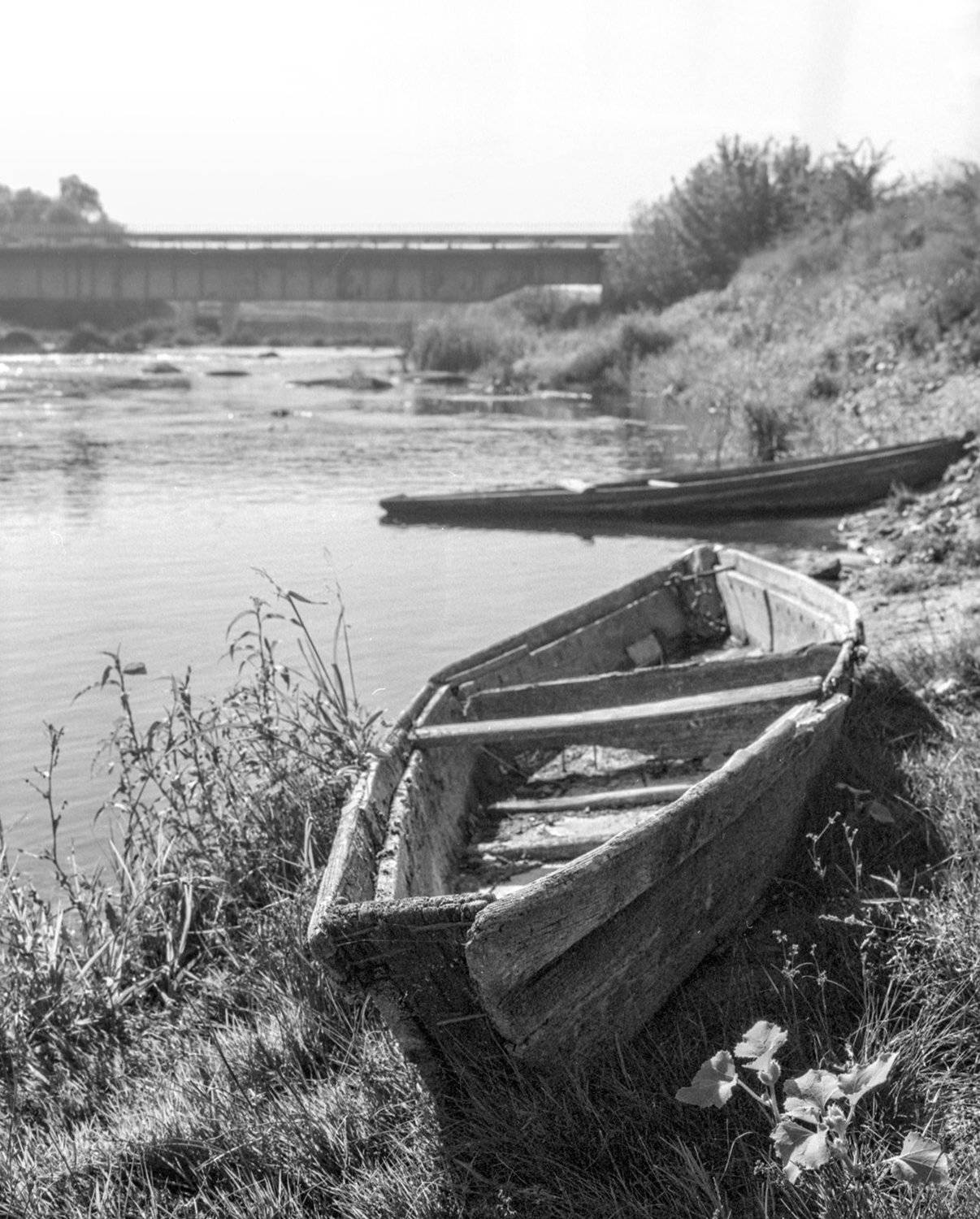 деревня, река, лодка, рыбалка, рось, лето, пленка, пейзаж, романтика, отдых, лето, summer, river, fishing, boat, village, rural, kodak, film, bw, Дмитрий Толоконов