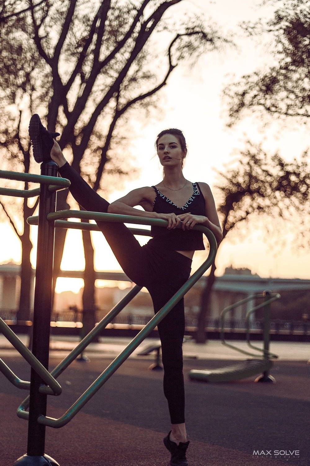 glamour, fashion, portrait, outdoor, summer, sun, sunlight, brunette, female, girls, girl, sexy, beauty, models, sunset, Max Solve