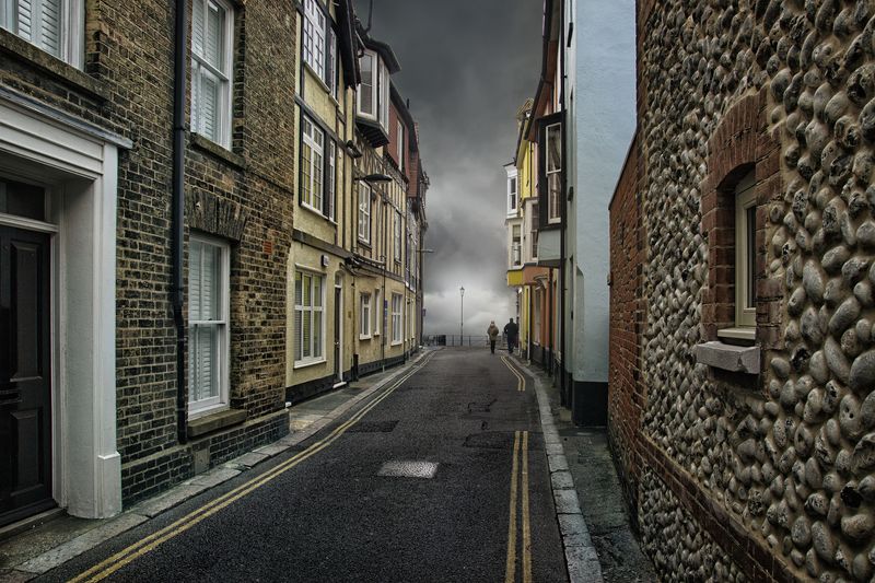 End of the street ... фото превью