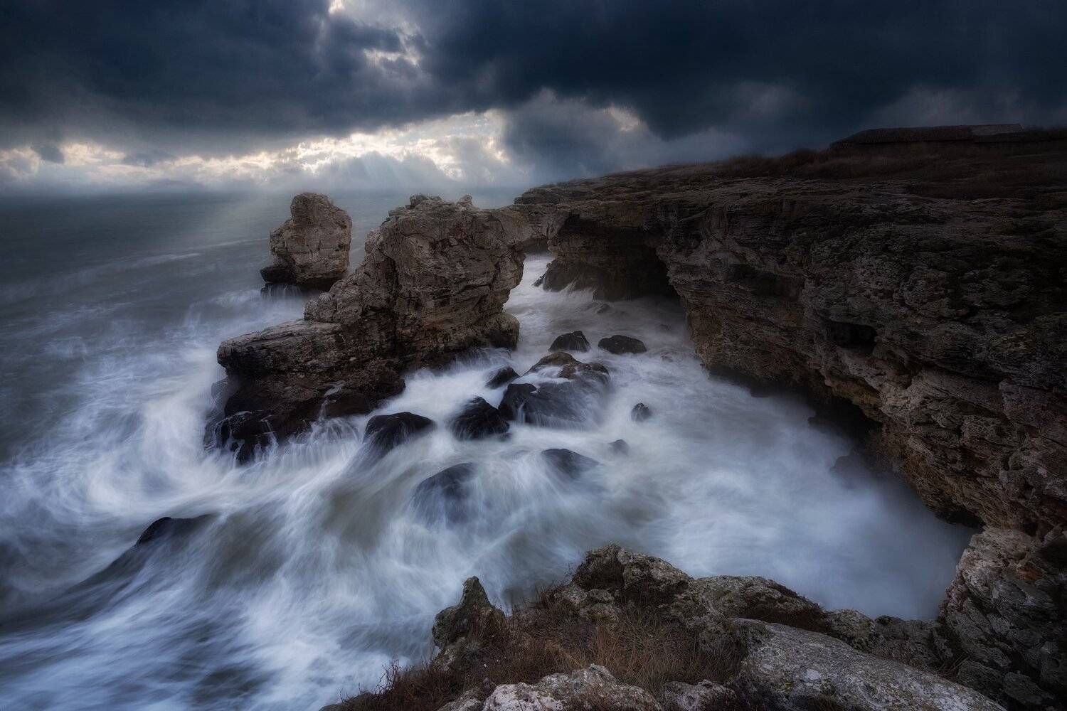 sea rocks windy cloudy sea water waves morning bulgaria blacksea, Ivailo Bosev