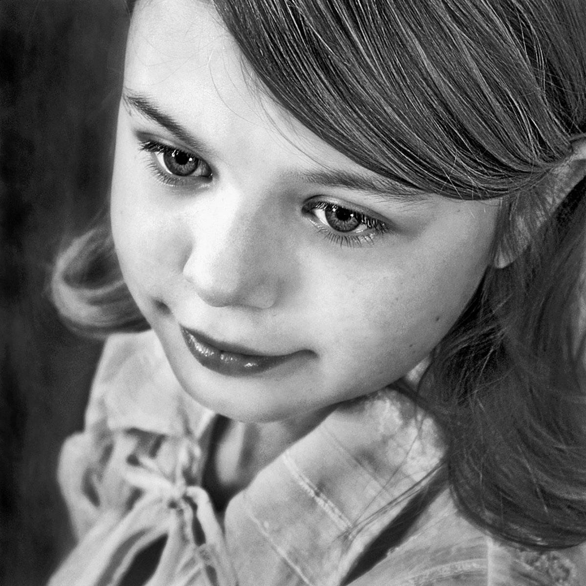 портрет, девочка, глаза, взгляд, чб, апатиты, Николай Смоляк