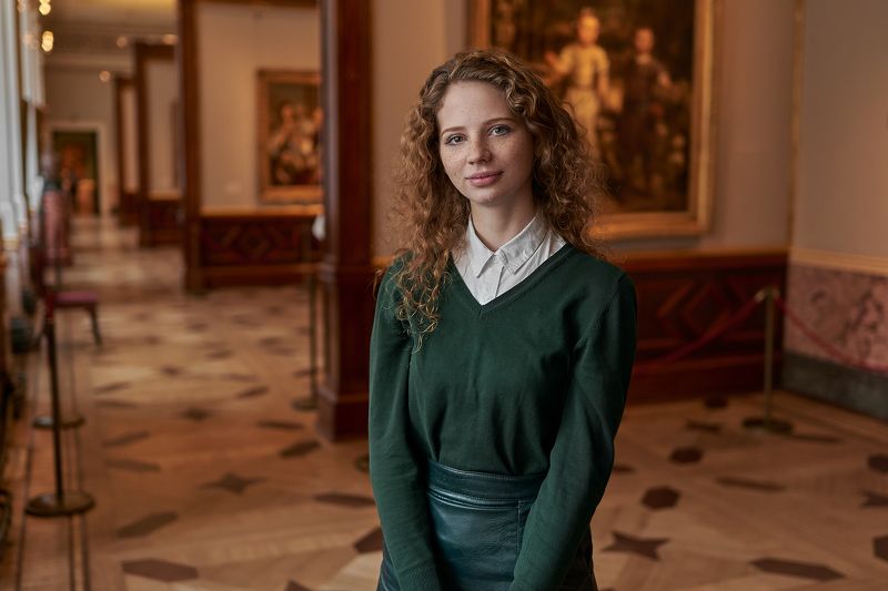 freckles,heterochromia,redhair,beautiful,girl,hermitage,natural light,рыжая, веснушки, гетерохромия, эрмитаж, красивая, девушка, естественный свет Irina фото превью