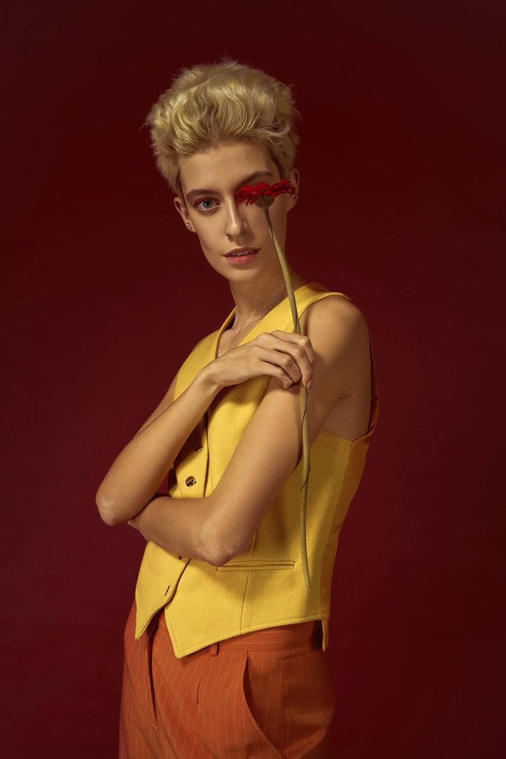 girl, model, studio, broncolor, color, colour, red, yellow, orange, triad, nuanced, flower, portrait, fashion, style, flash, nice, vitiligo, eye,, Роман Филиппов