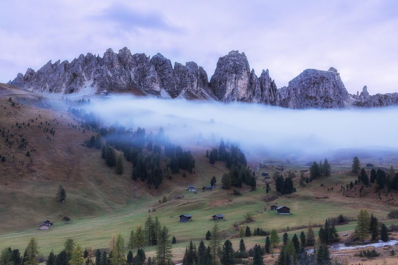 доломиты, горы, осень, туман Вечер фото превью