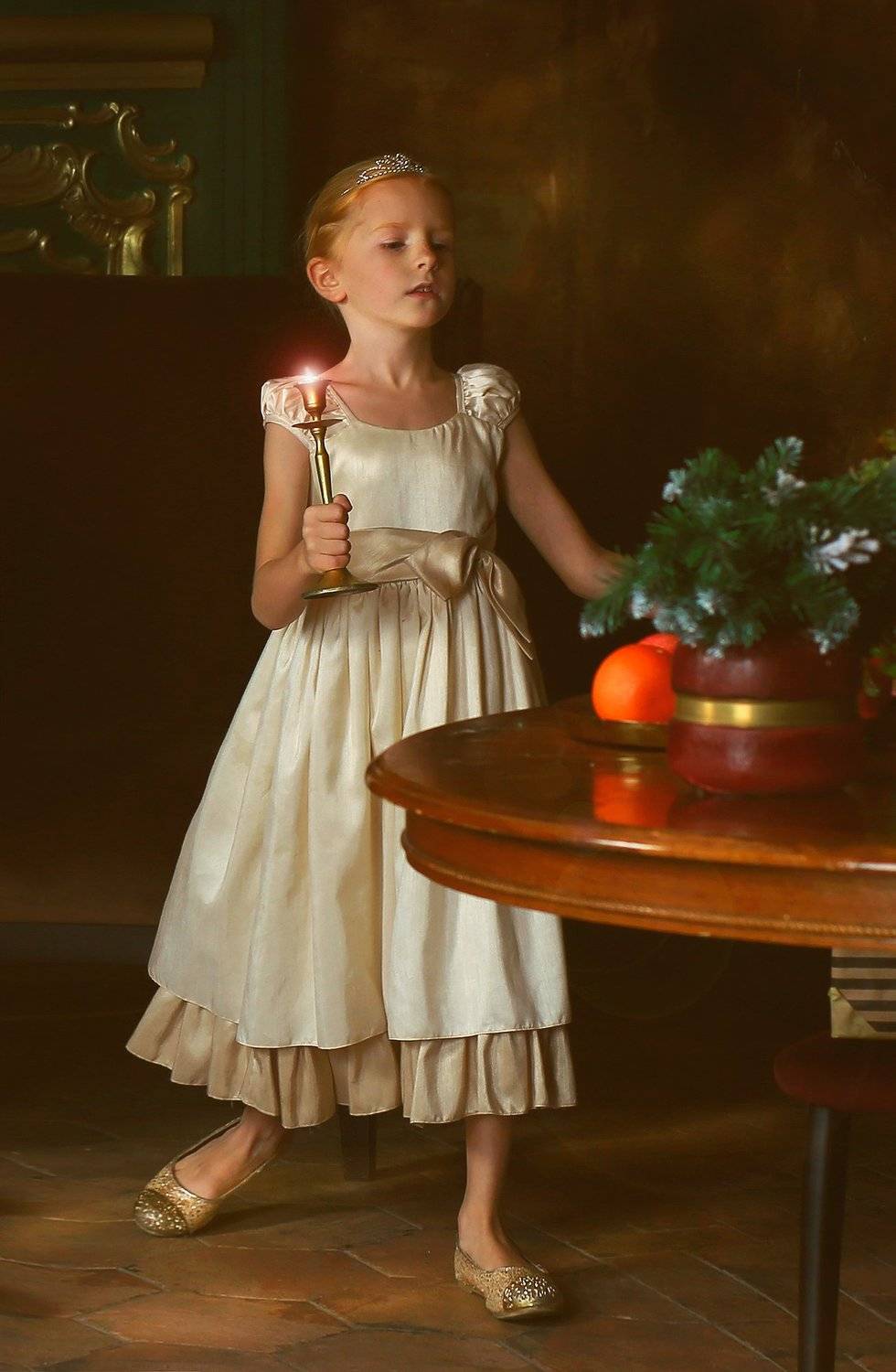 портрет, девочка, живопись, цвет, свет, жанр, истории из детства, линда, рождество, краски, платье, душа, Постонен Екатерина