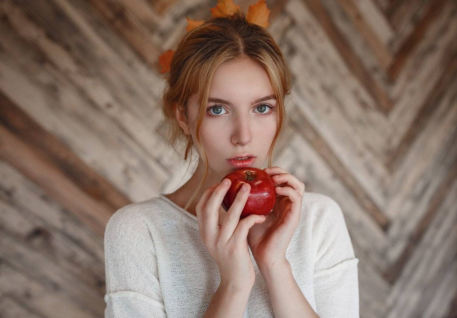 , Елена Молчанова