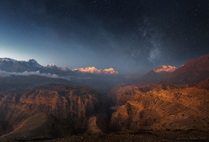 верхний мустанг, непал, nepal, upper mustang, landscape, mountains, milky way, nightsky Очень раннее утро над горами Непала. фото превью