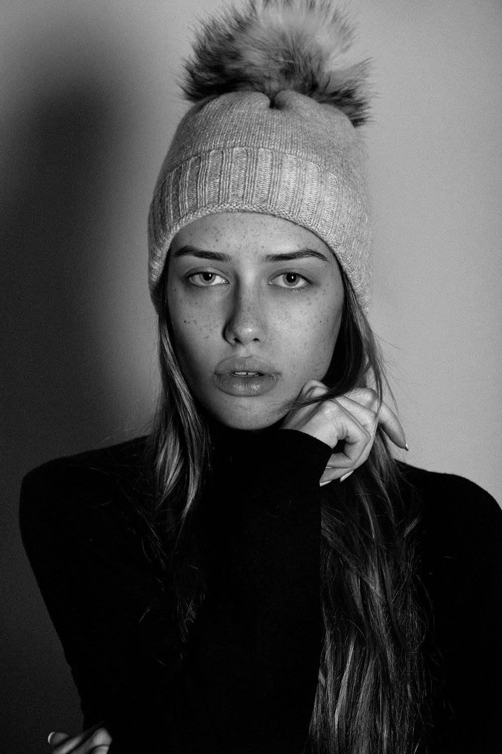 Light , Contrast , Monochrome , B&W , Black & White , Studio , Portrait , Fashion , Model , Pose , Posing, Asen Andreev , Asen Andreev Photography , asen