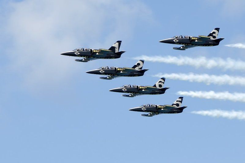 авиашоу, самолет, реклама, море Стремление к совершенству фото превью