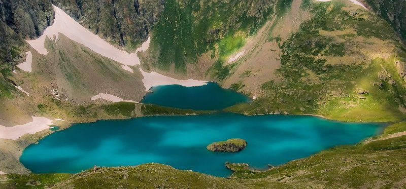 горы, кавказ озеро начало реки У ИСТОКОВ РЕКИ фото превью