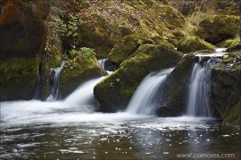 Waterfall in Devin river фото превью