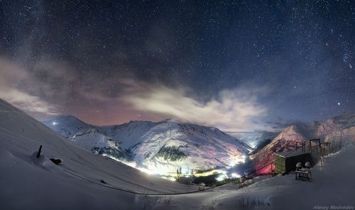 Терскол ночью