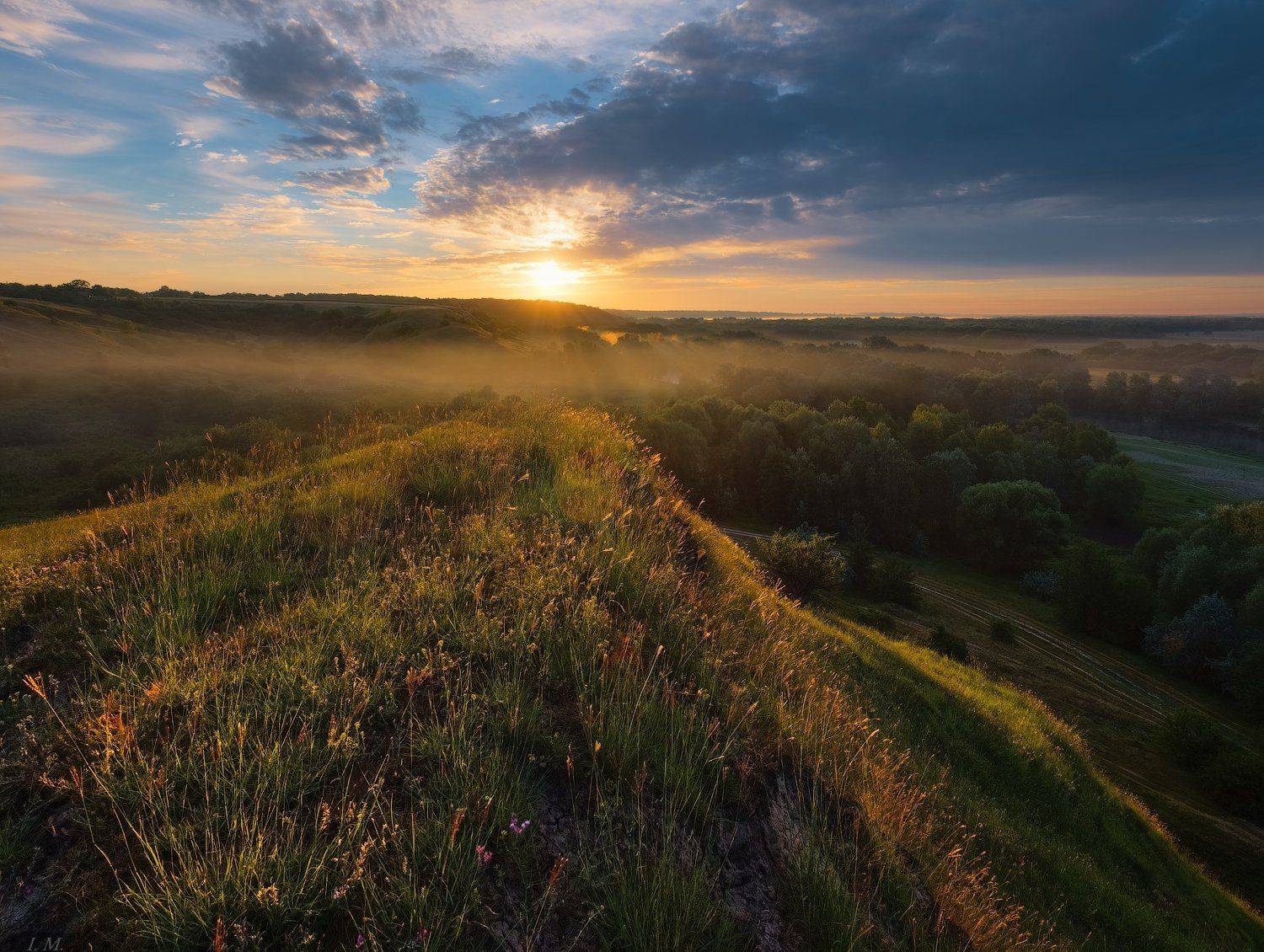 долина, лето, облака, рассвет, свет, солнце, туман, Утро, холмы, hills, Valley, foggy, clouds,	fog, landscape, light, morning, panorama, Summer, sun, sunrise, Ivan Maljarenko