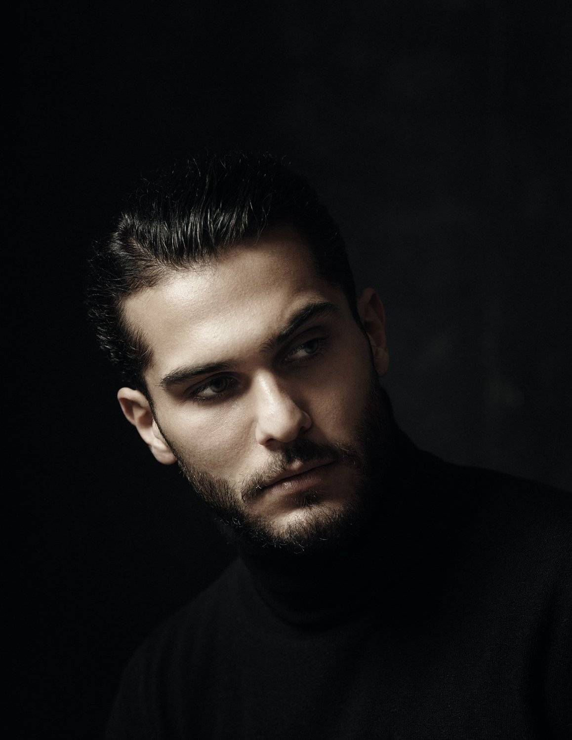***. Автор: Babak Fatholahi portrait, Babak Fatholahi