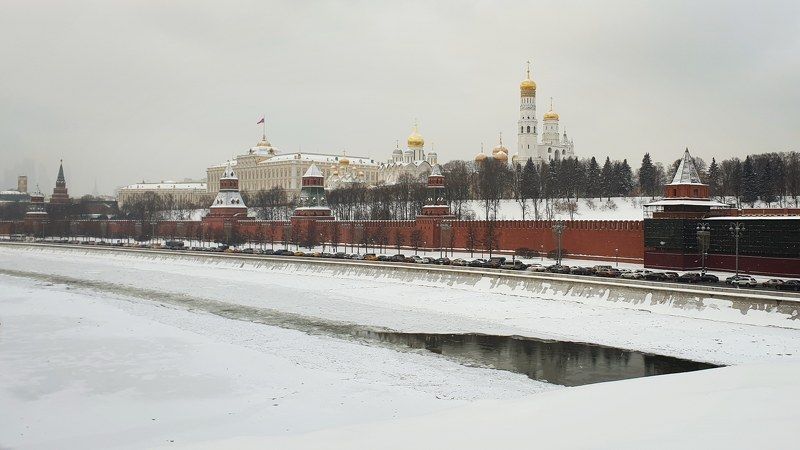 кремль, набережная, город Предновогодний Кремль фото превью