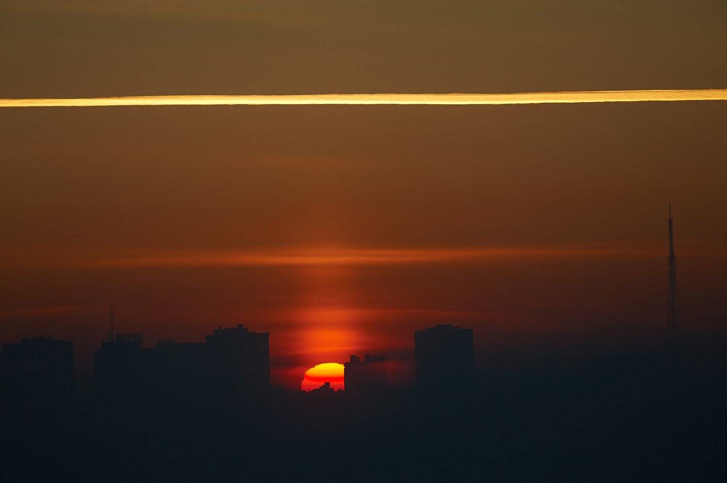 закат, солнце, город, небо, красный закат, зима, ночной город, контур, Новосибирск, Сибирь, DMITRIY MOISEEV