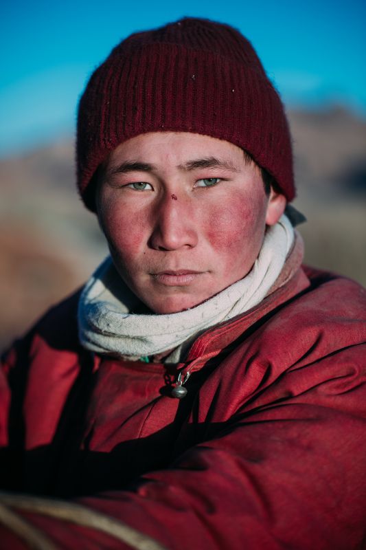 mongolia, asia, portrait, man, face, canon Young sheepherder фото превью