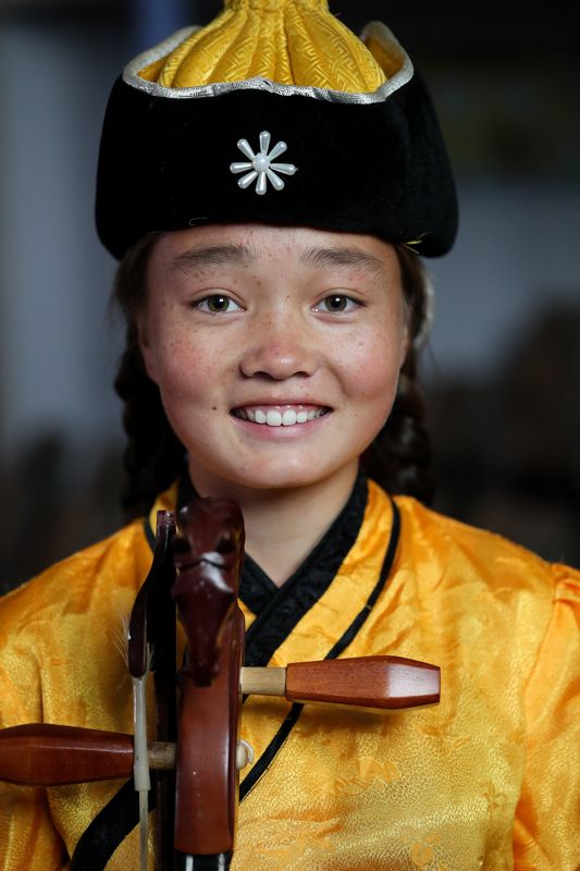 mongolia, asia, portrait, man, face, canon, lady Young national musician фото превью