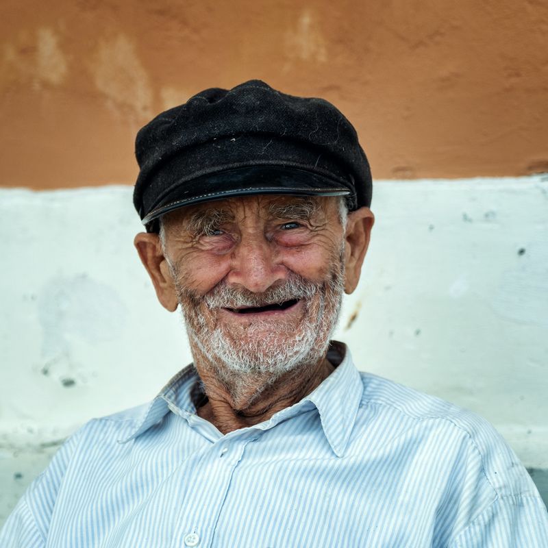 Nicholaos фото превью