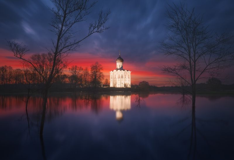 разлив Перед рассветом. Покрова на Нерли фото превью