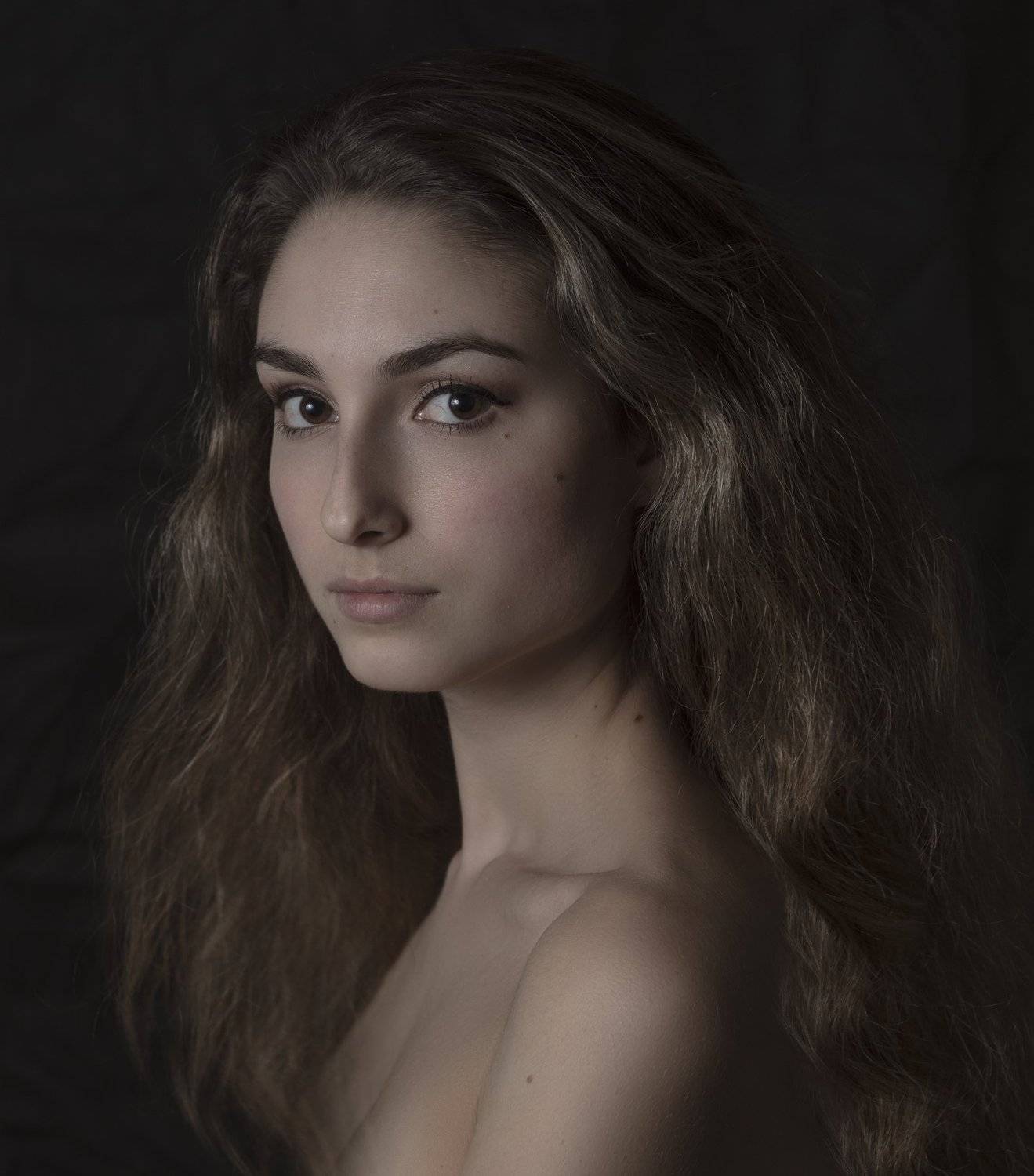 портрет , взгляд ,красивая девушка , цвет ,волосы , красивые губы ,нежность , таинственность, Natalia Kholodova