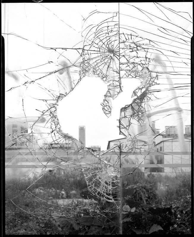 ruins black & white фото превью