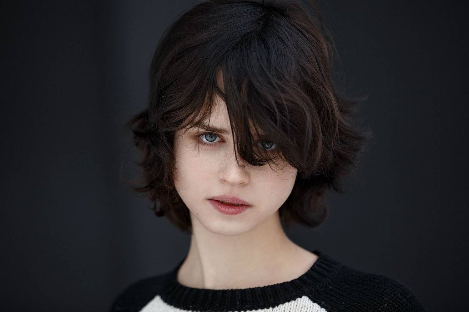 портрет девушка, Михаил Корнилов