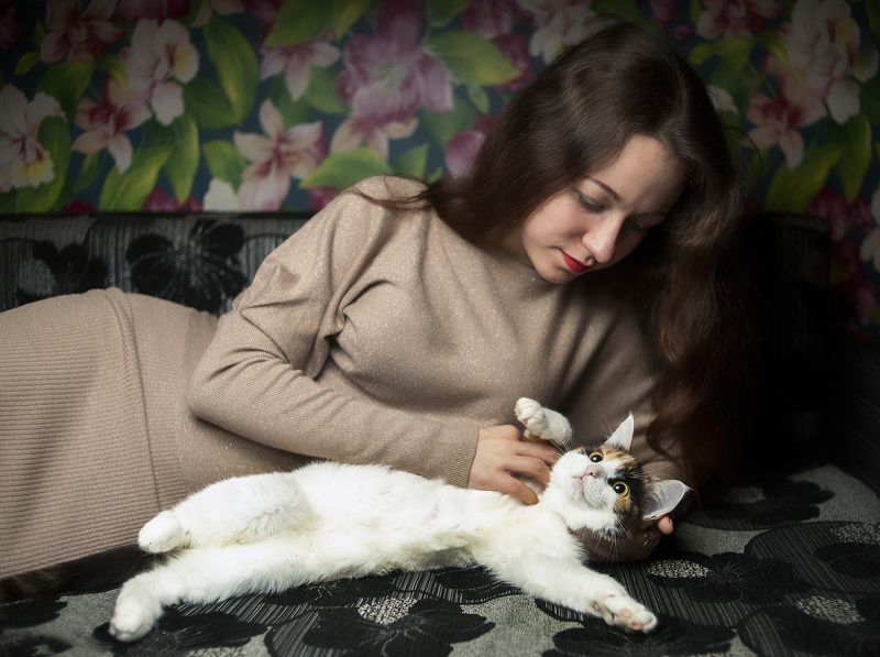 кошка, девушка, друзья Мы друзья фото превью