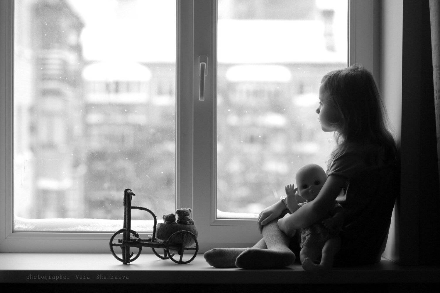 девочка окно постановка, Вера Шамраева