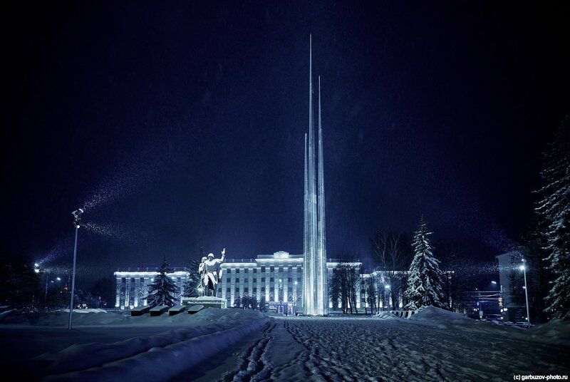 Площадь Победы под снегом