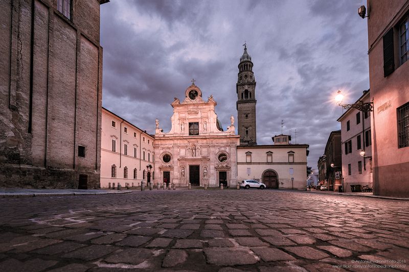 Parma, Italy, city, town, light, street, road, church, cathedral, night, evening A night in Parma фото превью
