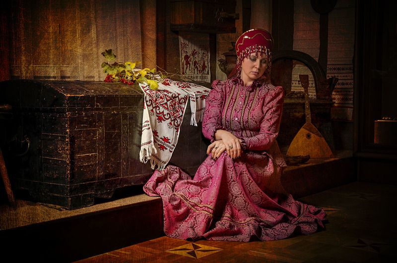 Фото, художественное фото, студия, портрет, печаль,красота, колор, картина, женщина, жанровый портрет, жанр, девушка, девушки, взгляд, боярыня Боярыня фото превью