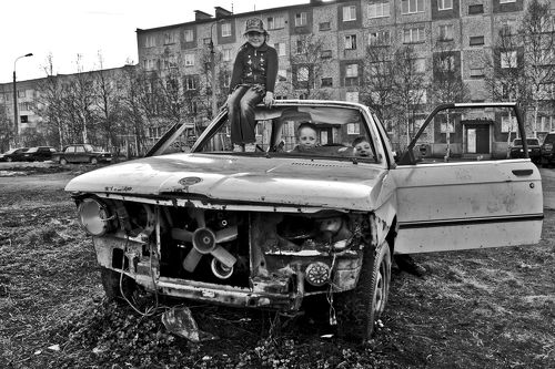 Старый автомобиль. 2012