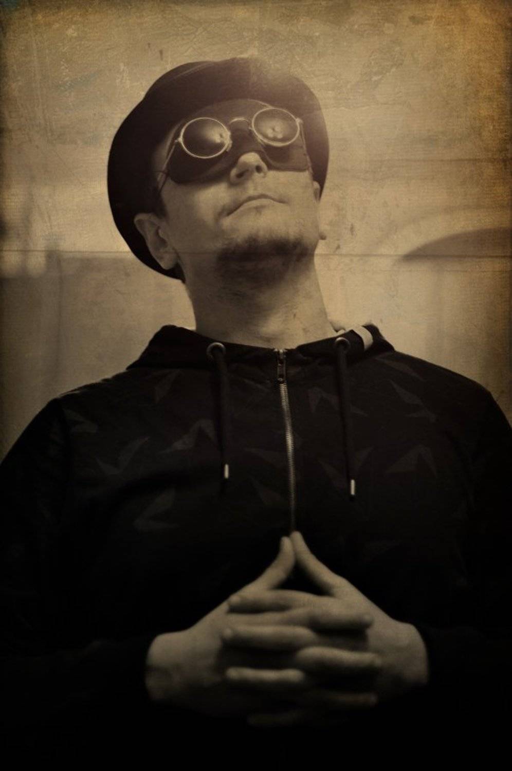 , Олег Аваль