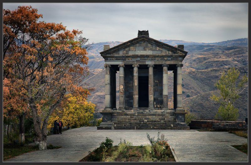 армения, гарни, осень Осень на подмостках фото превью