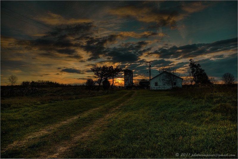 The sunset over Moscow.... фото превью