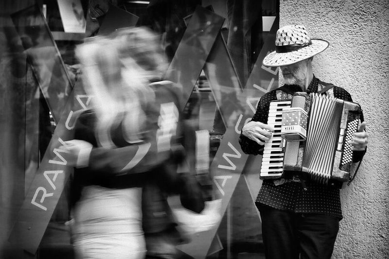 RAW sale фото превью