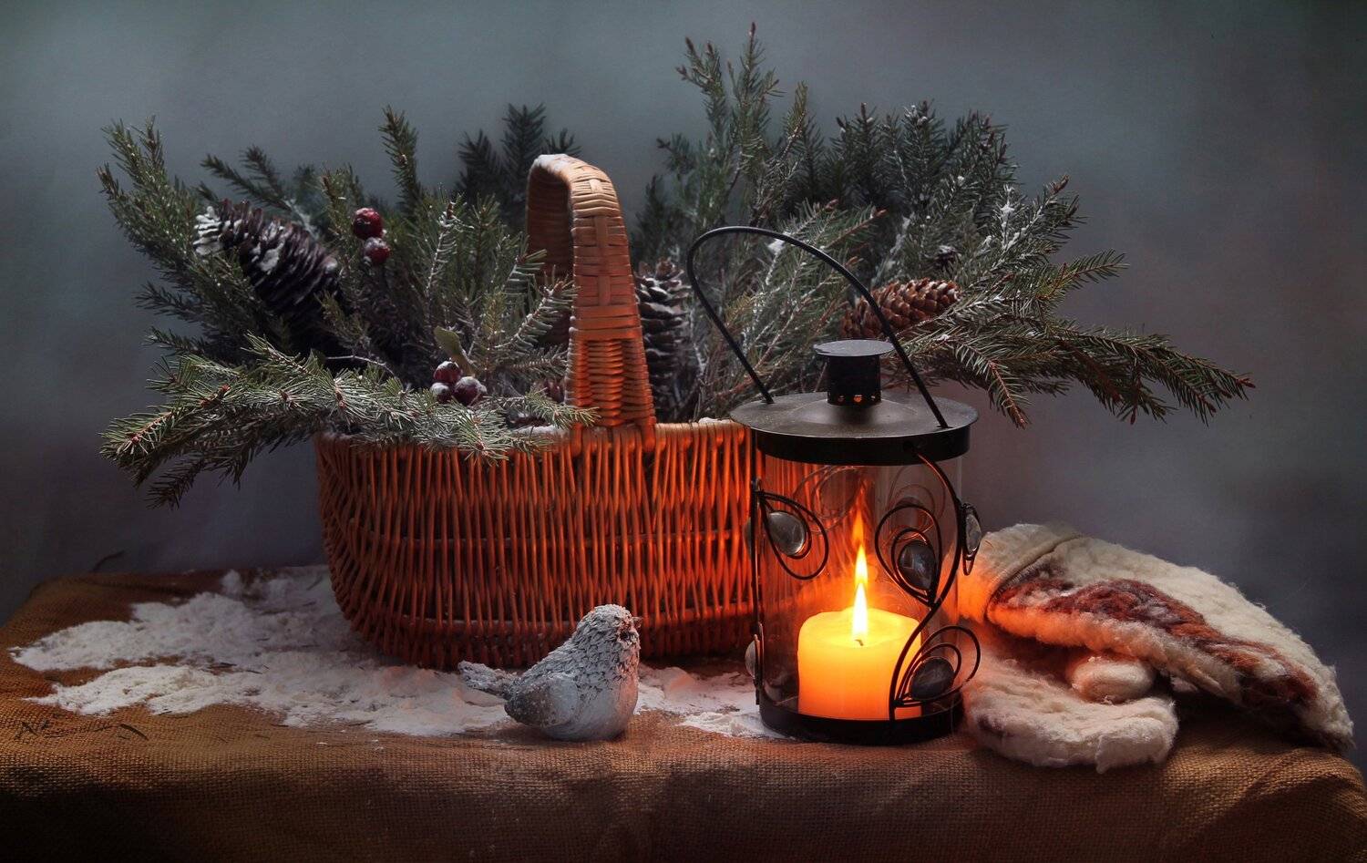 натюрморт, зима, елка, фонарь, новый год, птичка, корзина, Ковалева Светлана