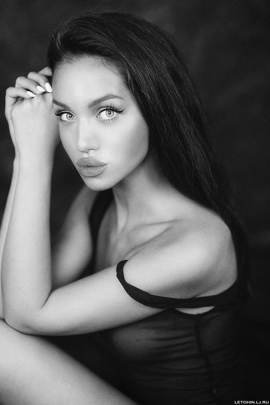 МИла фото превью