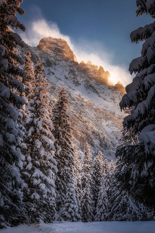 mountains, tatry, sunrise, sunset, snow, wind, cold, light, adventure, amazing, awesome, landscape, winter, frozen, peaks The last light фото превью