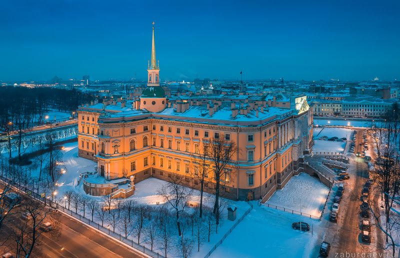 россия, петербург, санкт-петербург, вечер, зима, снег, замок, аэрофотосъемка, дрон, квадрокоптер Михайловский замок фото превью